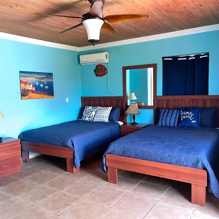 Bay Inn Estates Alice Town  Extérieur photo