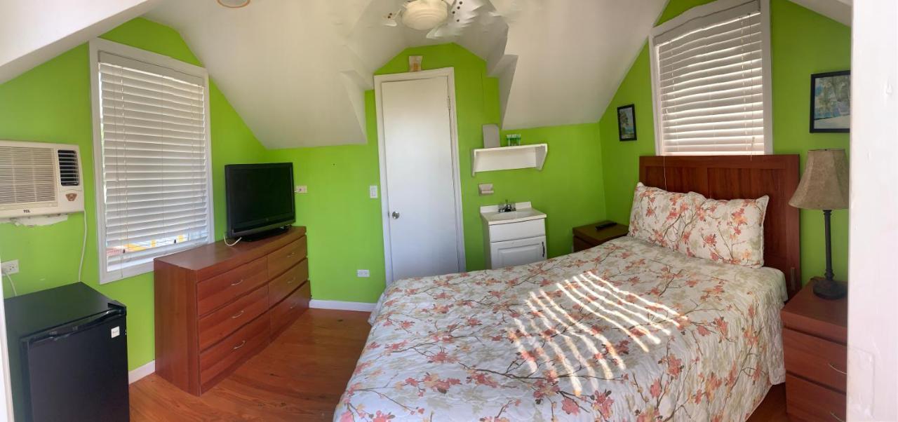 Bay Inn Estates Alice Town  Extérieur photo